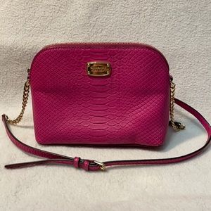 Michael Kors Fuchsia Snake Skin Crossbody “Cindy”